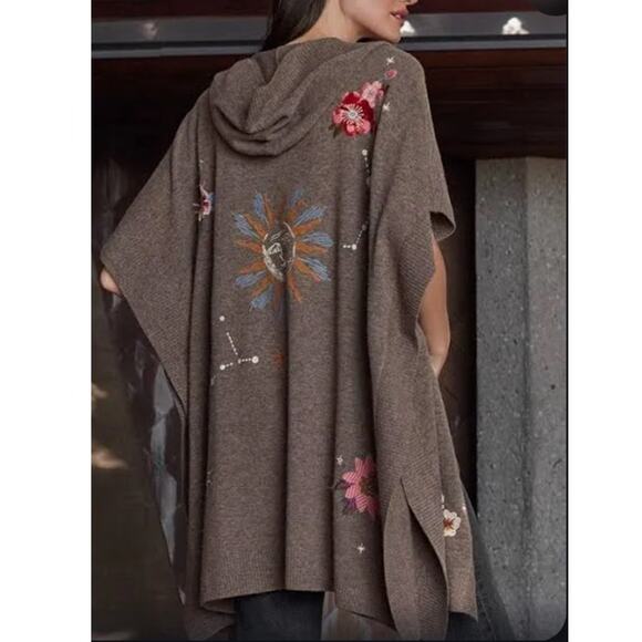 Johnny Was Sabrina Hooded Cape Cashmere Blend Embroidered Floral Celestial Boho - Picture 2 of 12